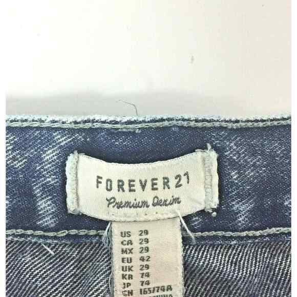 Womens‎  Jean Shorts  Size 29 Booty Destroyed Denim Raw Hem Shorttails Acid Wash - Picture 3 of 6